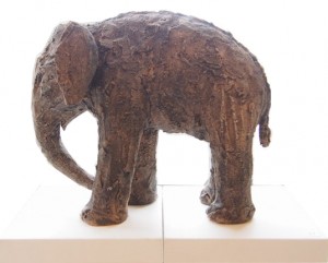 Angela Oker-Blom - Tanssiva elefantti